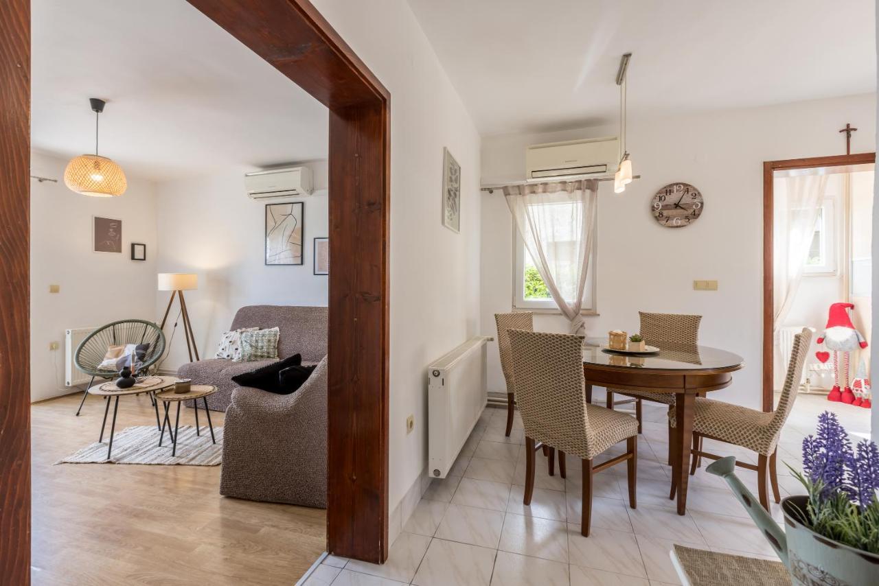 Citrus Accommodation Kaštela Exteriér fotografie