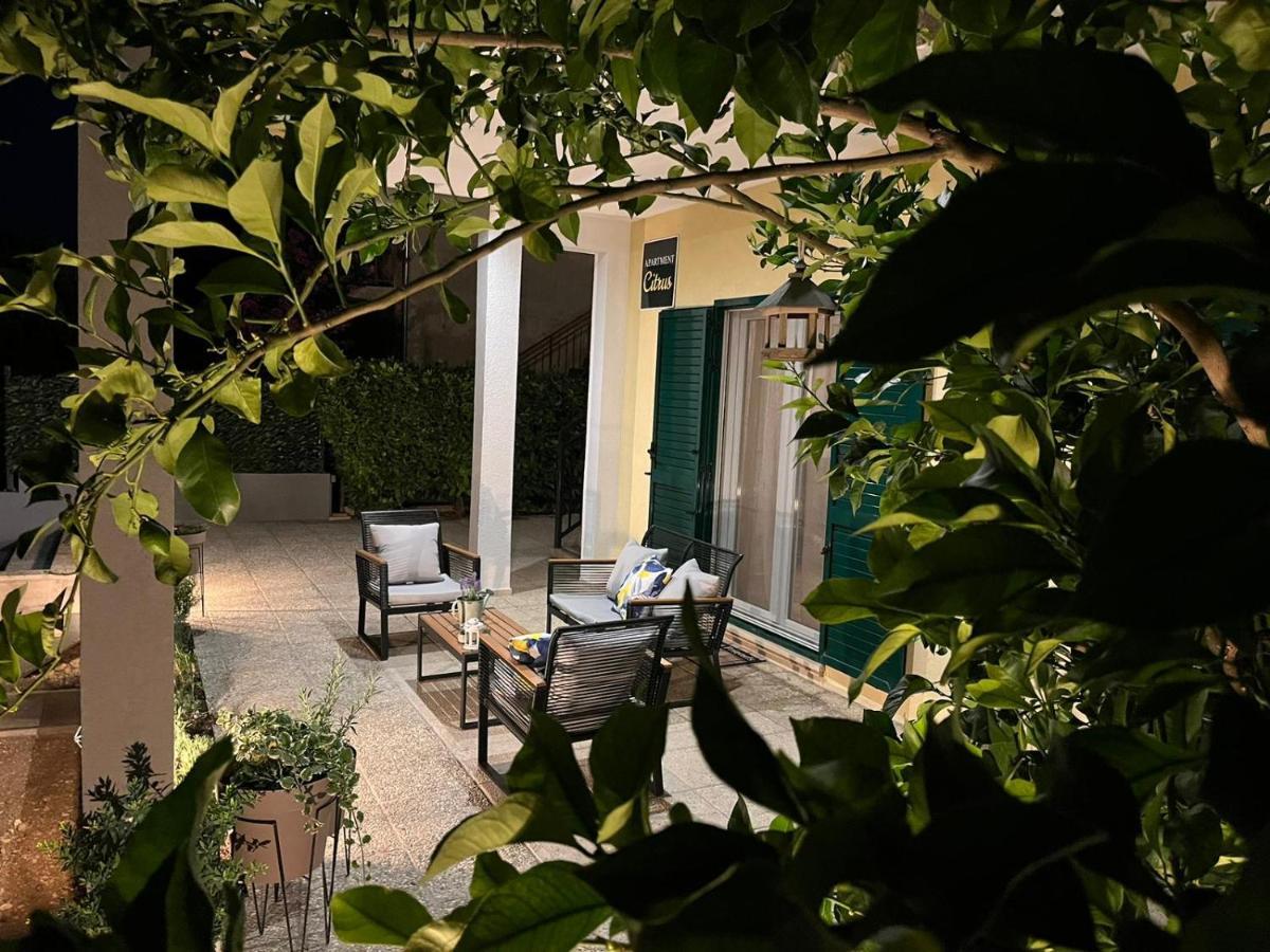Citrus Accommodation Kaštela Exteriér fotografie